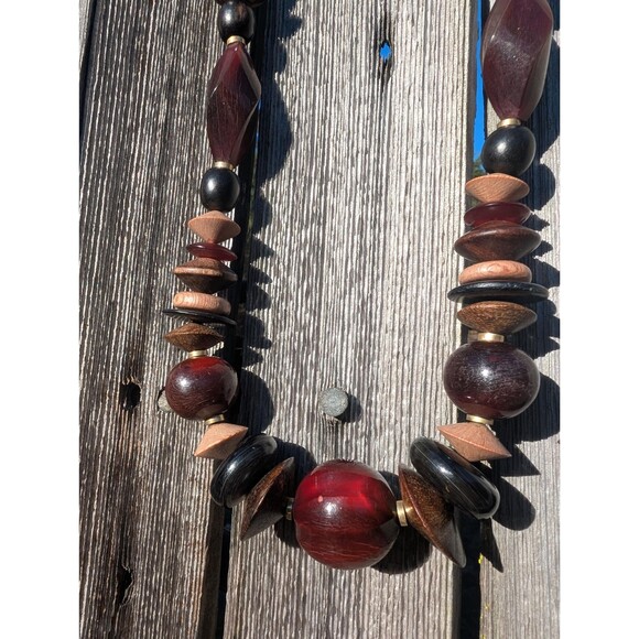 Vintage Wood Beaded Necklace: Red Chunky Necklace - Picture 15 of 16